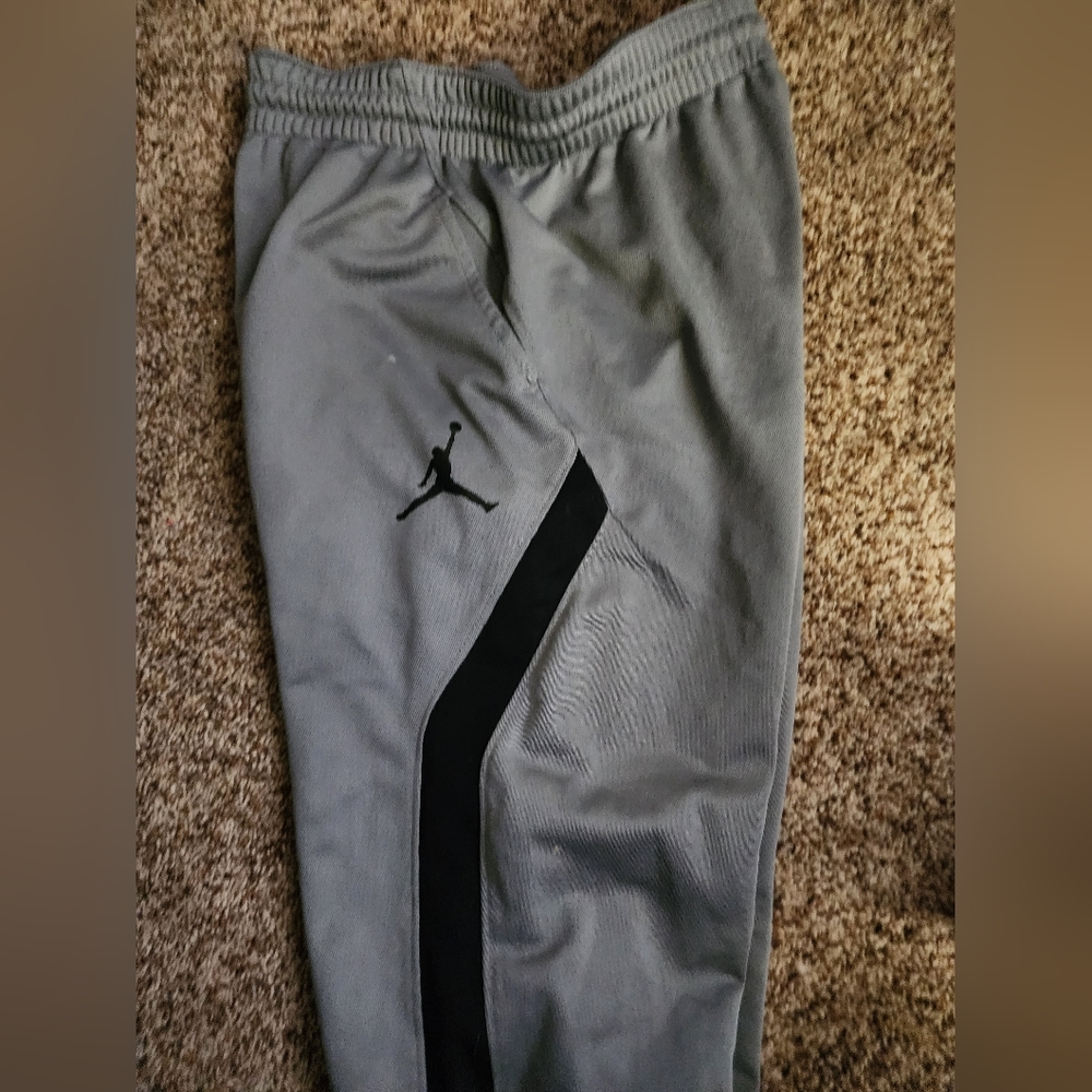 YL Jordan lounge pants